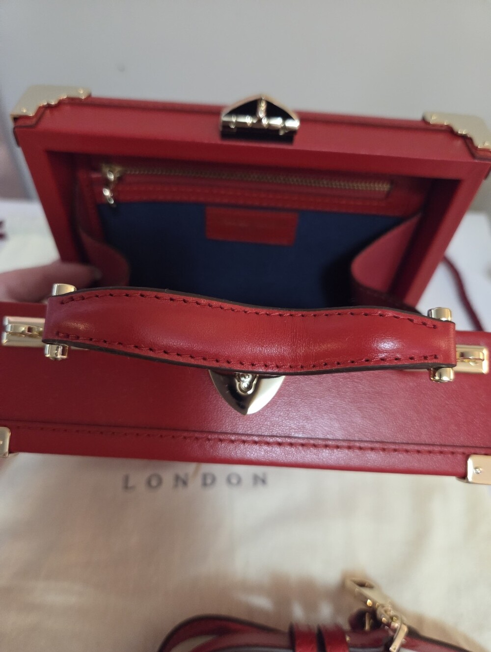 ASPINAL OF LONDON MINI RED TRUNK BAG - Picture 4 of 9